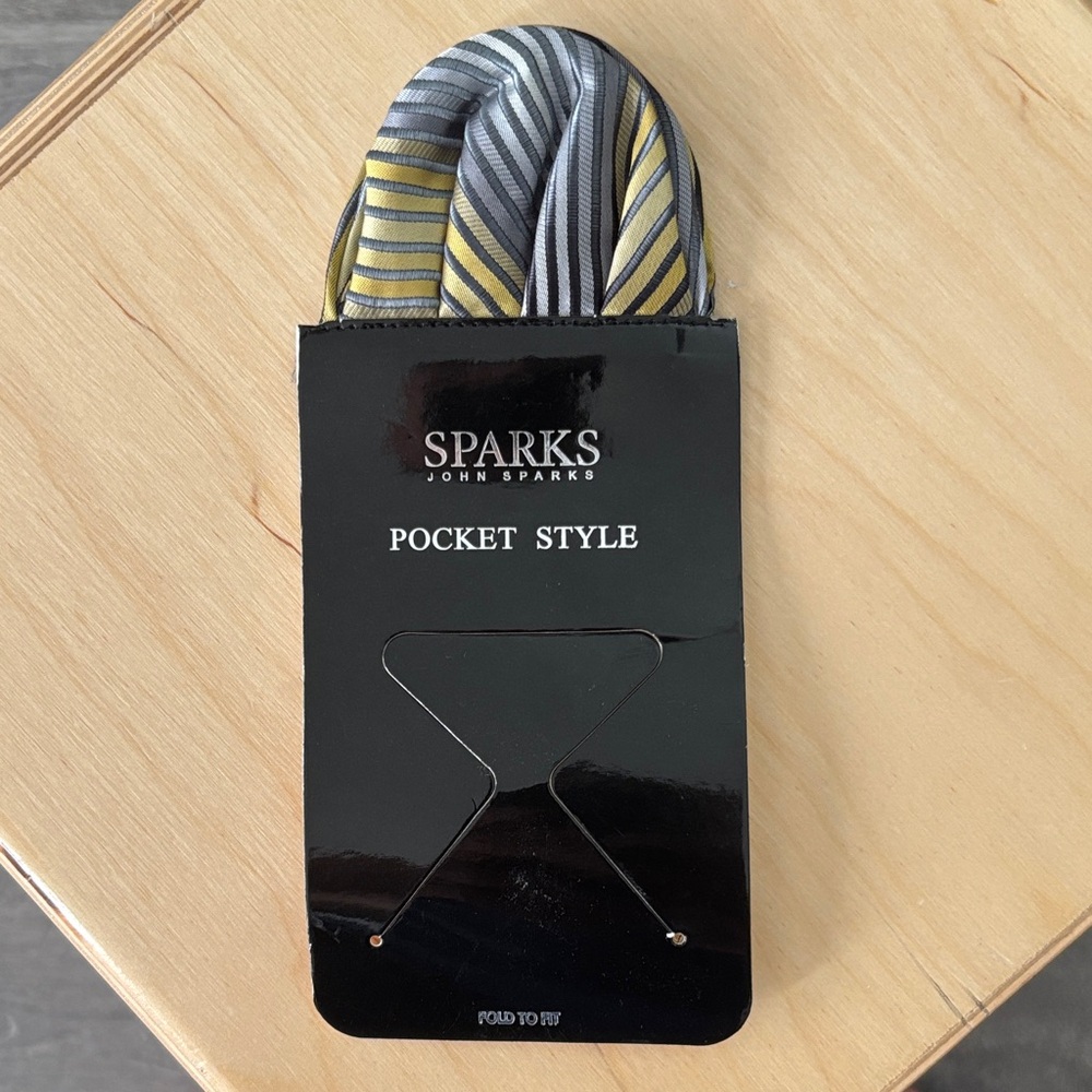 Men's Elegant Striped Pocket Square